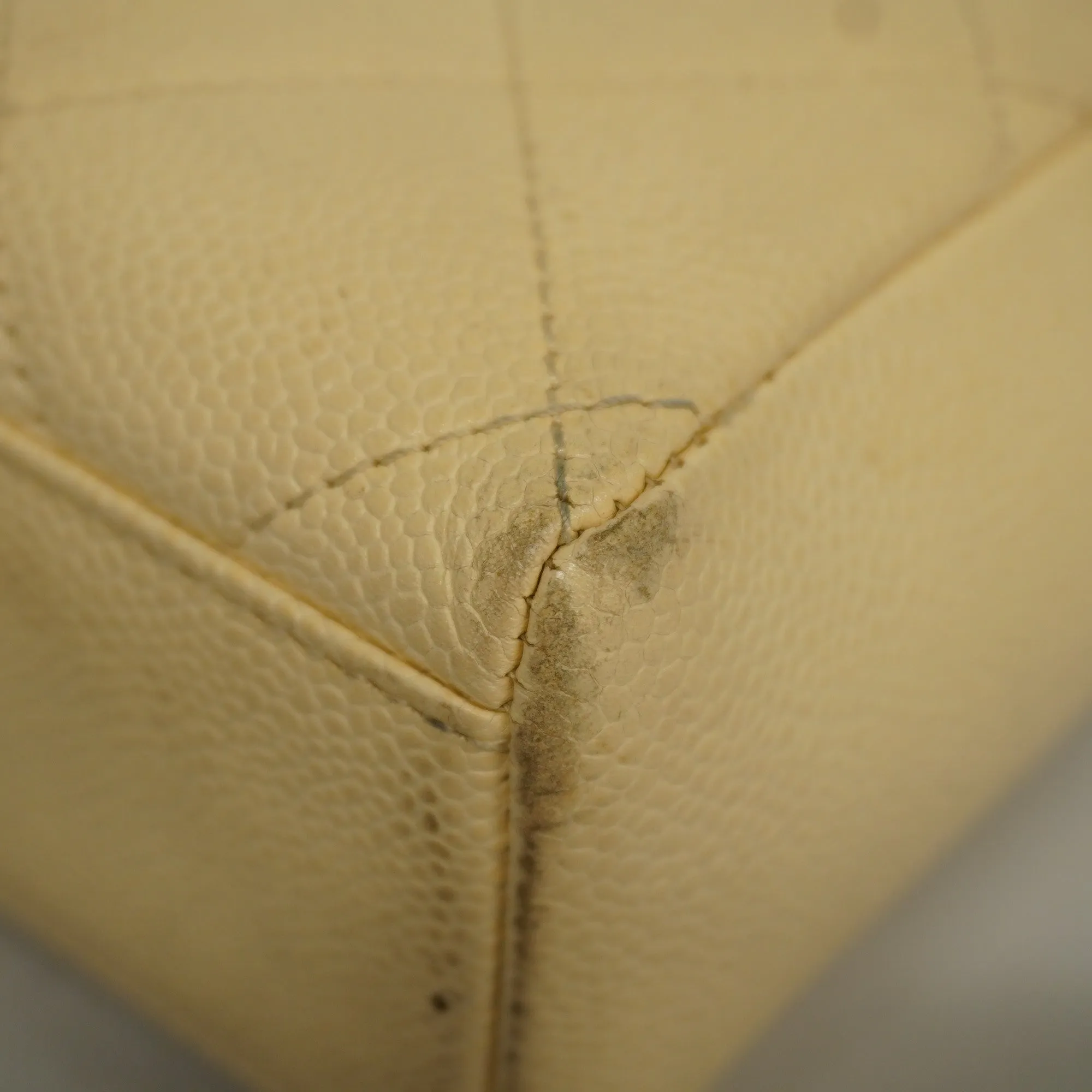 Chanel[3ae5076]   Shoulder Bag Matelasse Chain Shoulder Caviar Skin Ivory Gold Metal