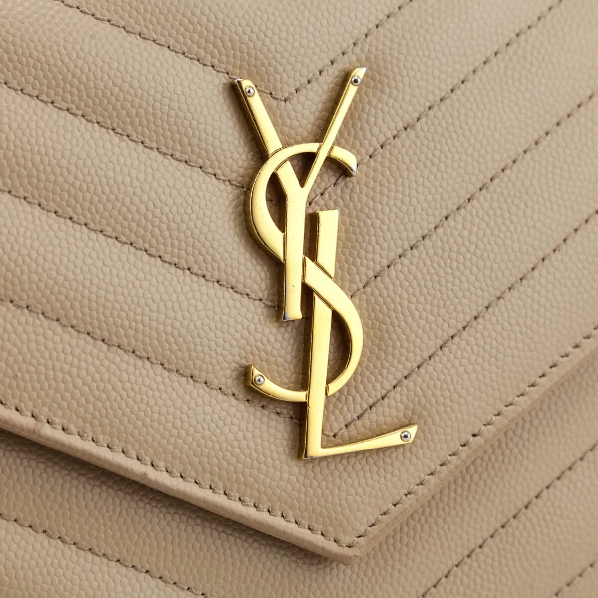 Saint Laurent Beige Grain De Poudre Matelasse Chevron Monogram Chain Wallet