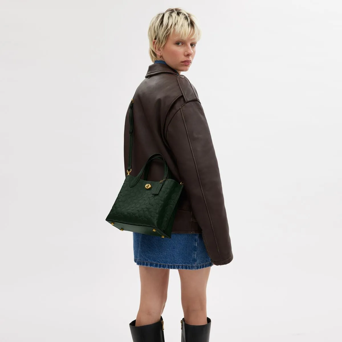 Willow Tote 24 In Signature Leather