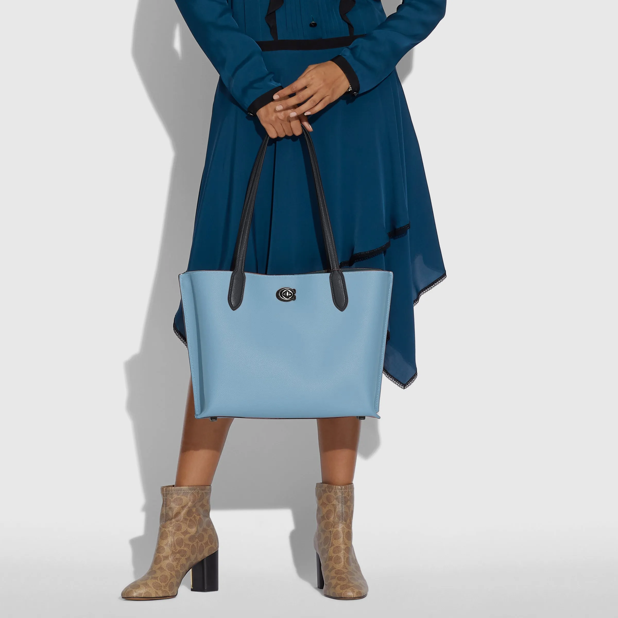 Willow Tote In Colorblock With Signature Canvas Interior