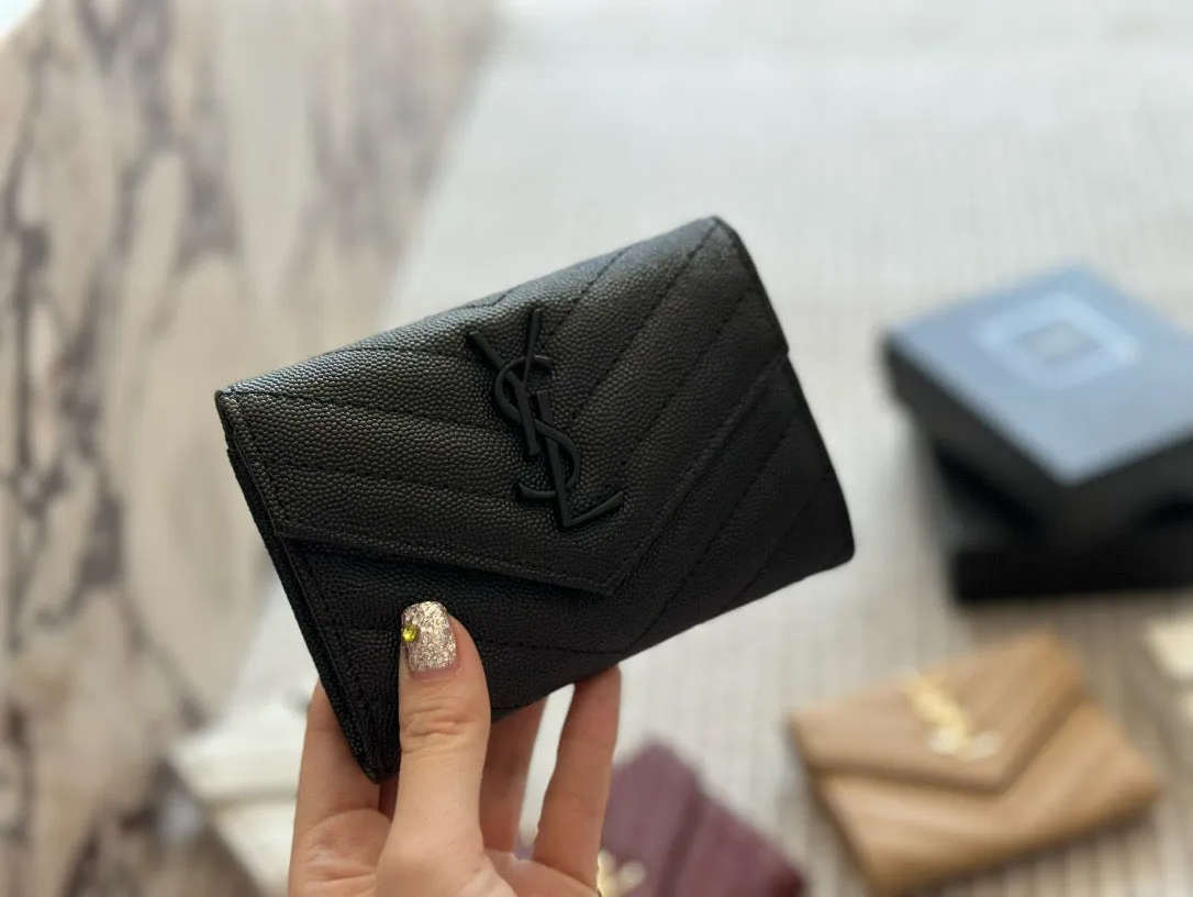 YSK335 Cassandre Matelassé Small Envelope Wallet / 5.3 x 3.7 x 1.1 INCHES